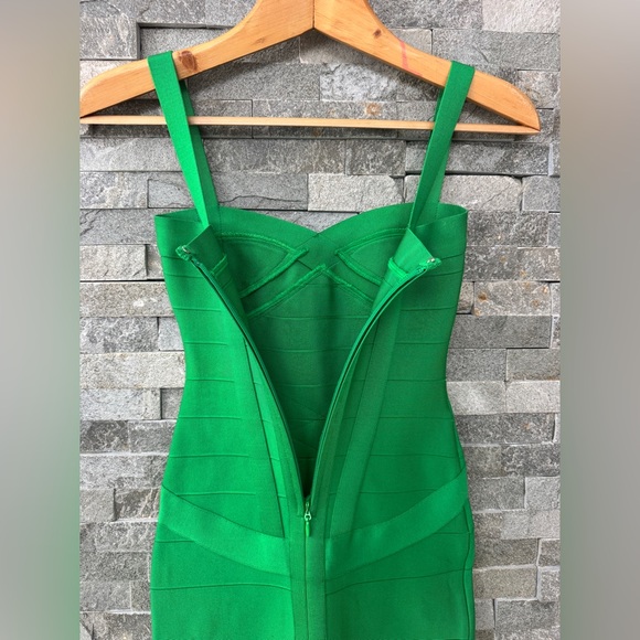Elegant Green Bodycon Dress - Picture 6 of 13